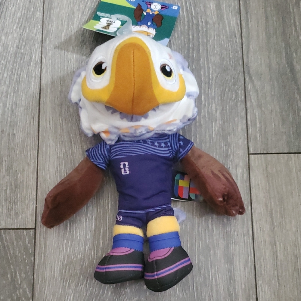 FIFA 2026 Limited Edition Clutch White, Yellow & Brown Eagle Plush Toy